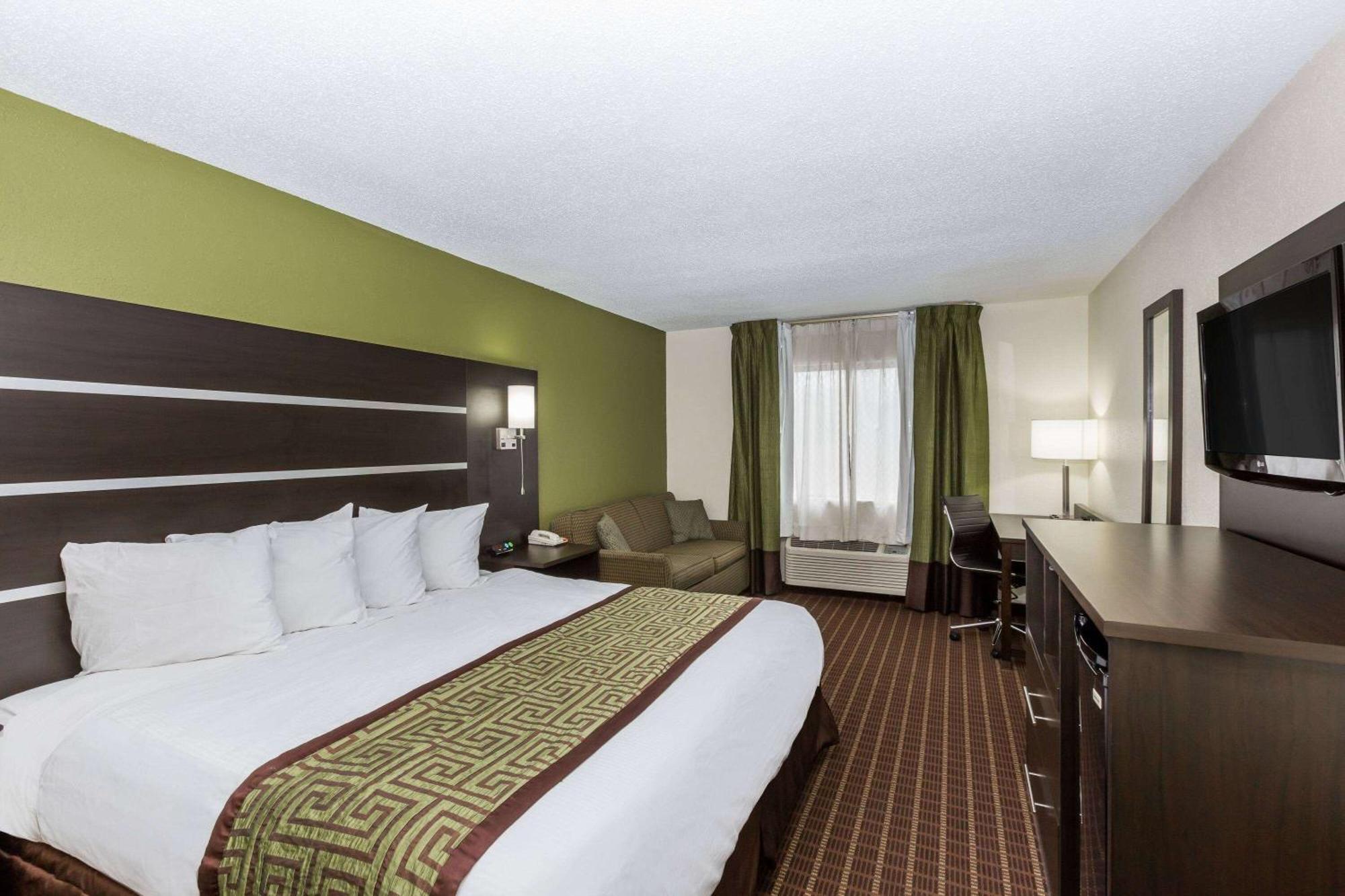 Baymont By Wyndham Louisville South I 65 Brooks Eksteriør billede