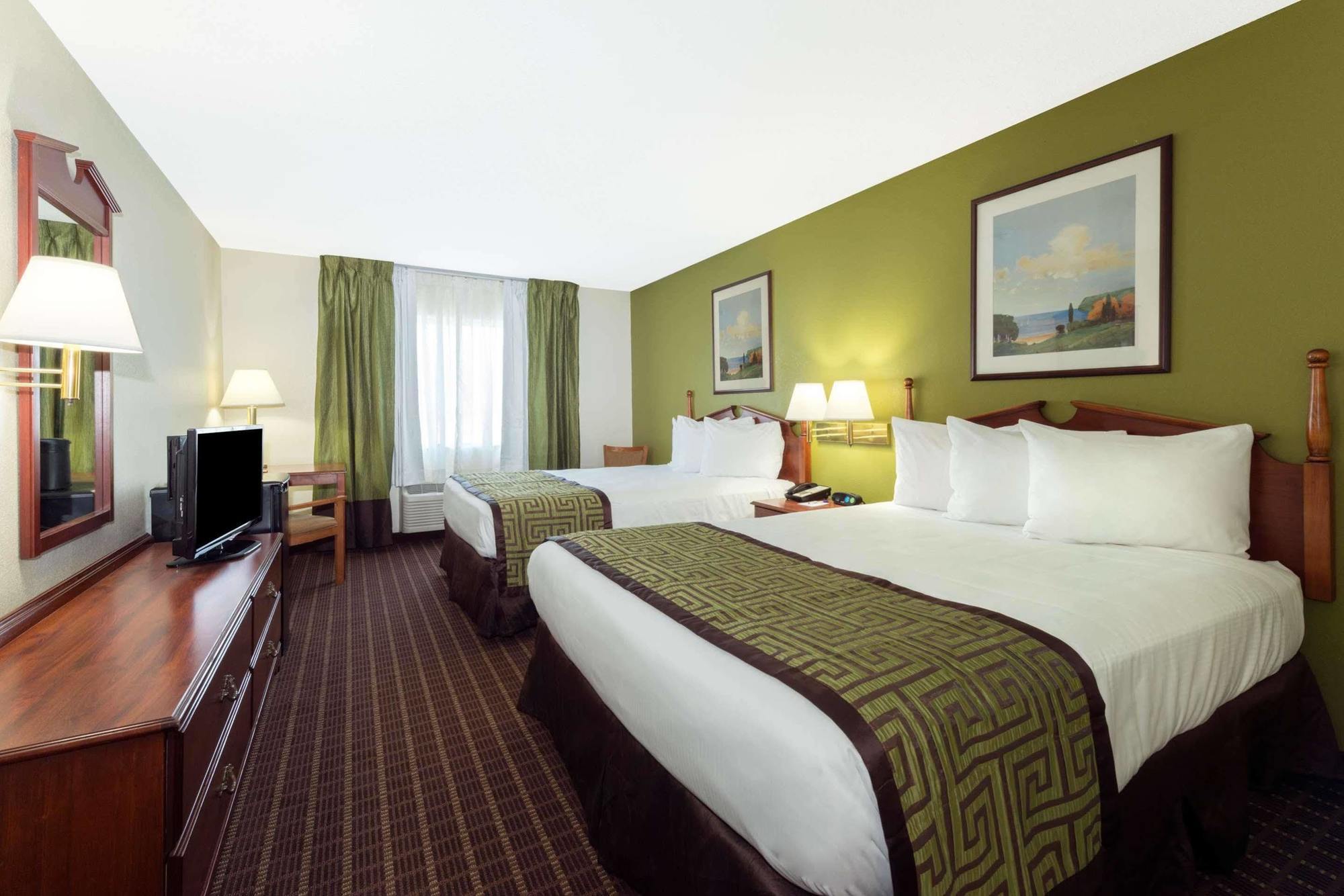 Baymont By Wyndham Louisville South I 65 Brooks Eksteriør billede