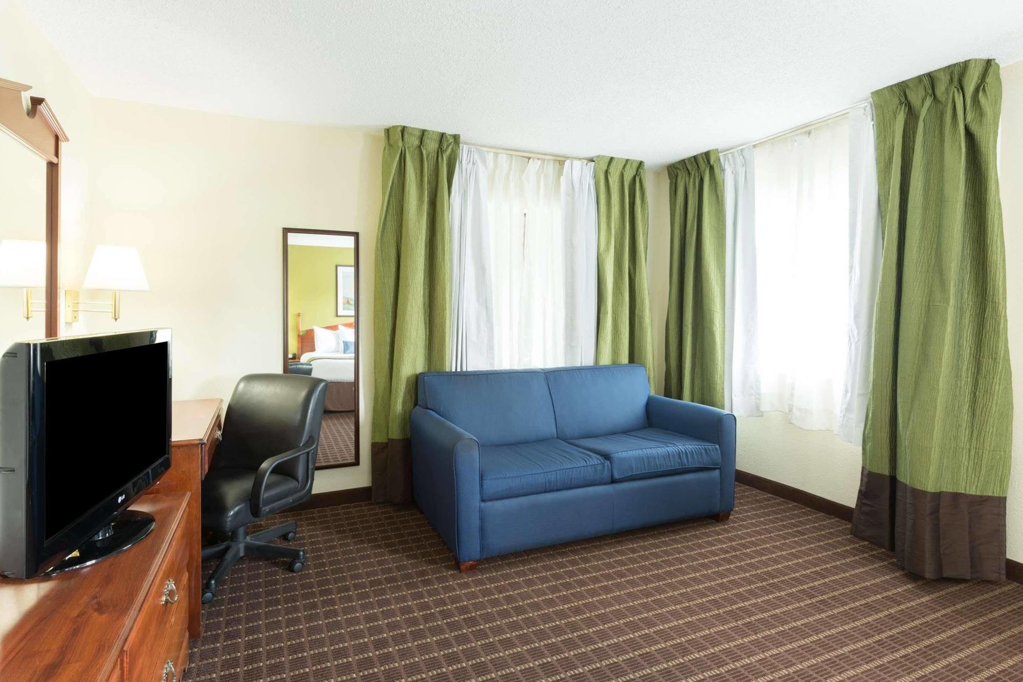 Baymont By Wyndham Louisville South I 65 Brooks Eksteriør billede